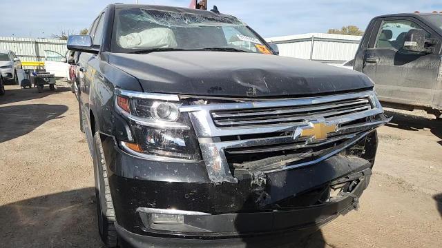 2018 Chevrolet Suburban C1500 Premier - zdjęcie 14