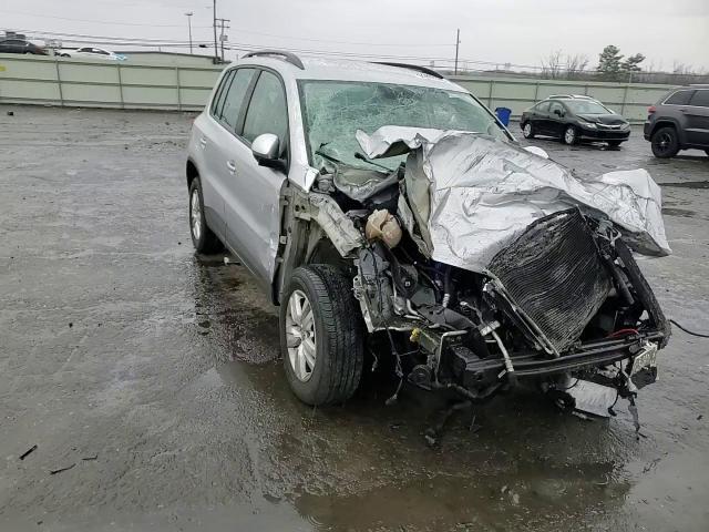 2016 Volkswagen Tiguan S - zdjęcie 14