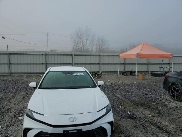 2026 Toyota Camry Xse - zdjęcie 13