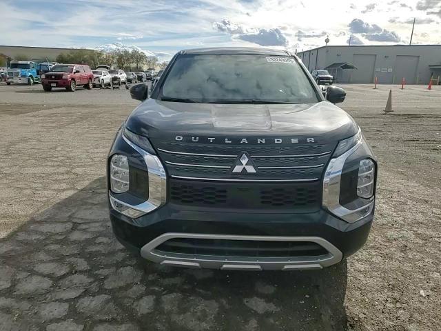 2022 Mitsubishi Outlander - zdjęcie 14