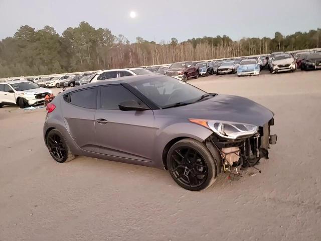 2016 Hyundai Veloster - zdjęcie 13