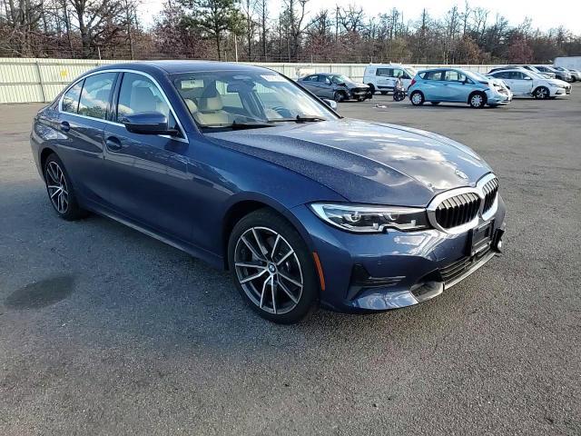 2021 BMW Seria 3 - zdjęcie 13