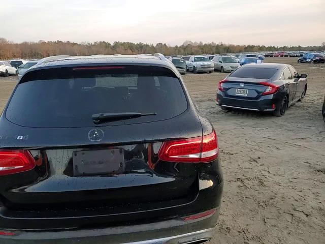 2019 Mercedes-Benz Glc 300 - zdjęcie 15