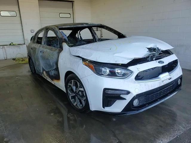 2021 Kia Forte Fe - zdjęcie 12