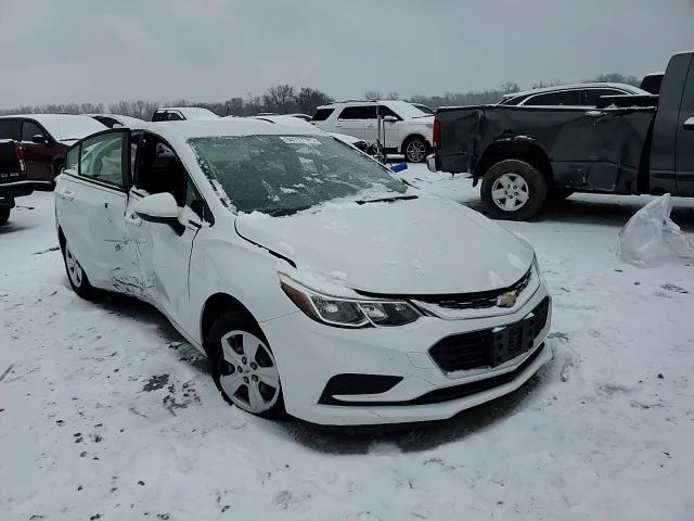 2017 Chevrolet Cruze Ls - zdjęcie 13