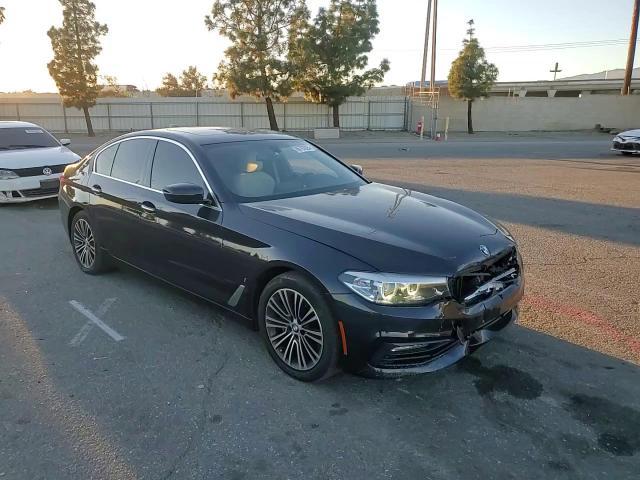 2018 BMW 530Xe - zdjęcie 13