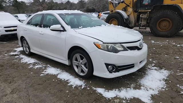 2014 Toyota Camry L - zdjęcie 13