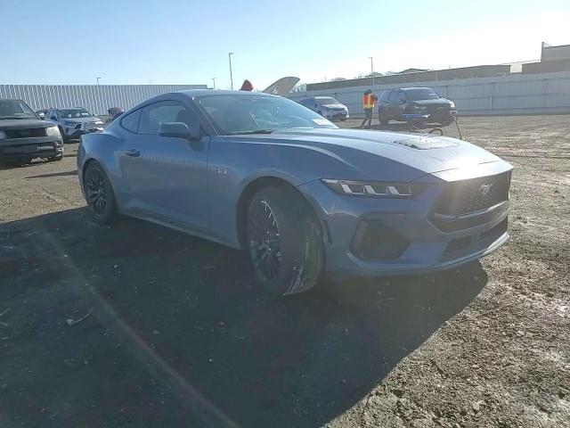 2024 Ford Mustang Gt - zdjęcie 13