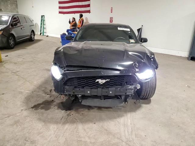 2015 Ford Mustang - zdjęcie 14