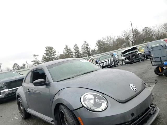 2016 Volkswagen Beetle 1.8T - zdjęcie 13