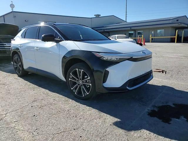 2024 Toyota Bz4X Xle - zdjęcie 14