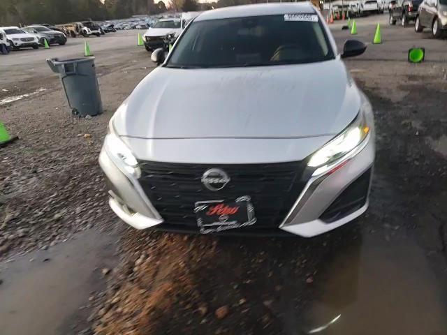 2024 Nissan Altima Sv - zdjęcie 13