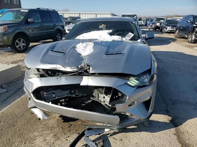 2020 Ford Mustang - zdjęcie 13