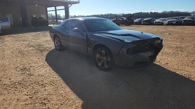 2019 Dodge Challenger Sxt - zdjęcie 14