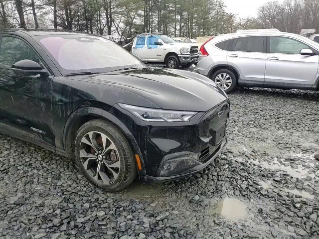 2022 Ford Mustang Mach-E Premium - zdjęcie 13