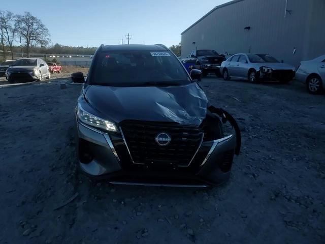 2023 Nissan Kicks Sr - zdjęcie 14