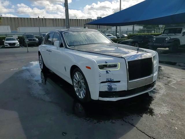 2022 Rolls-Royce Phantom - zdjęcie 14