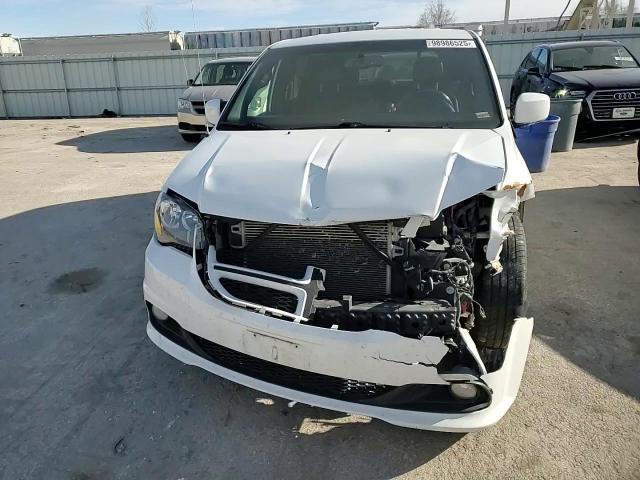 2017 Dodge Grand Caravan Gt - zdjęcie 14
