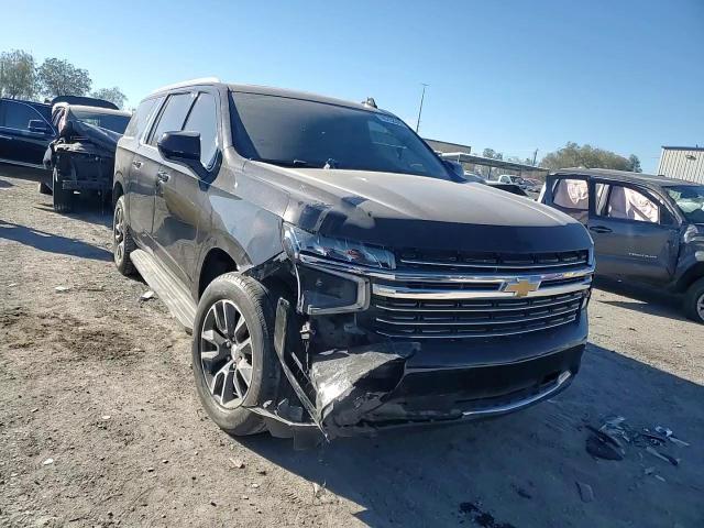 2021 Chevrolet Suburban C1500 Lt - zdjęcie 14