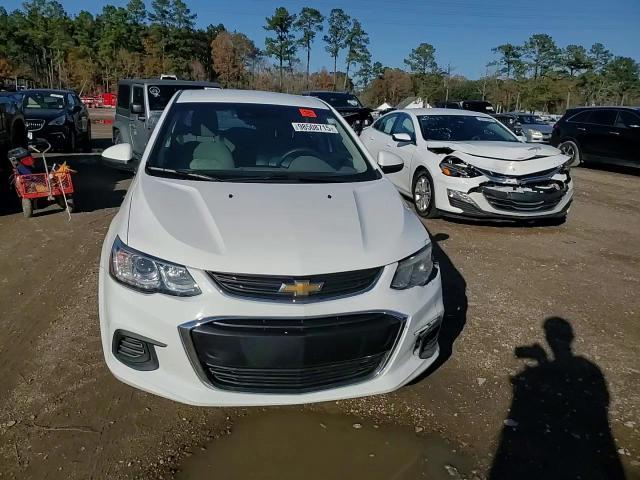 2020 Chevrolet Sonic - zdjęcie 13