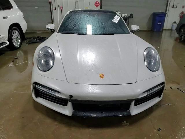 2023 Porsche 911 Turbo - zdjęcie 13