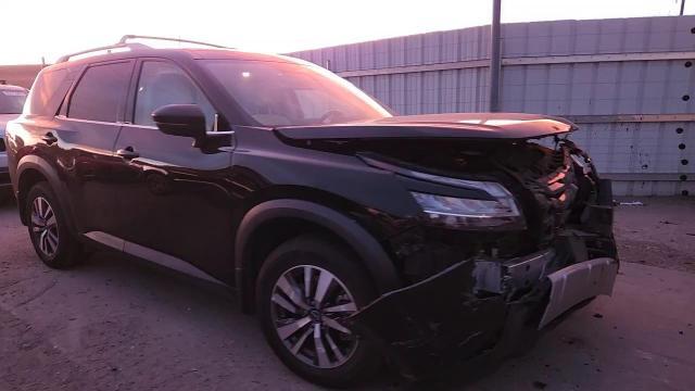 2023 Nissan Pathfinder Sl - zdjęcie 14