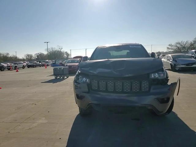 2018 Jeep Grand Cherokee Laredo - zdjęcie 14