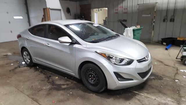 2016 Hyundai Elantra Se - zdjęcie 13