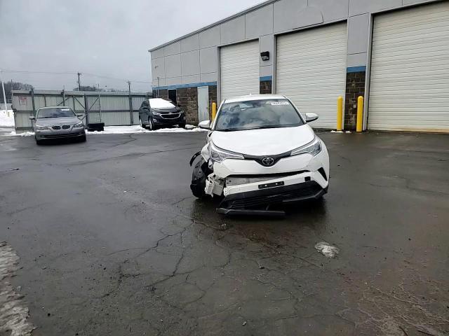 2019 Toyota C-Hr Le - zdjęcie 13