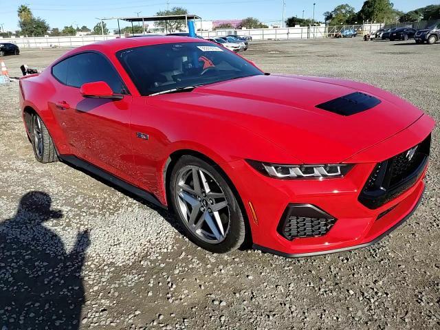 2024 Ford Mustang Gt - zdjęcie 13