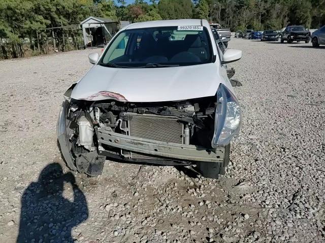 2019 Nissan Versa S - zdjęcie 14