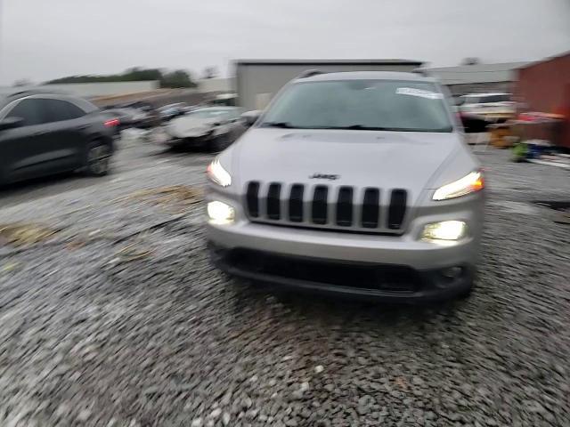 2018 Jeep Cherokee Latitude - zdjęcie 14