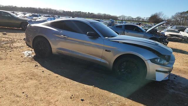 2022 Ford Mustang Gt - zdjęcie 13