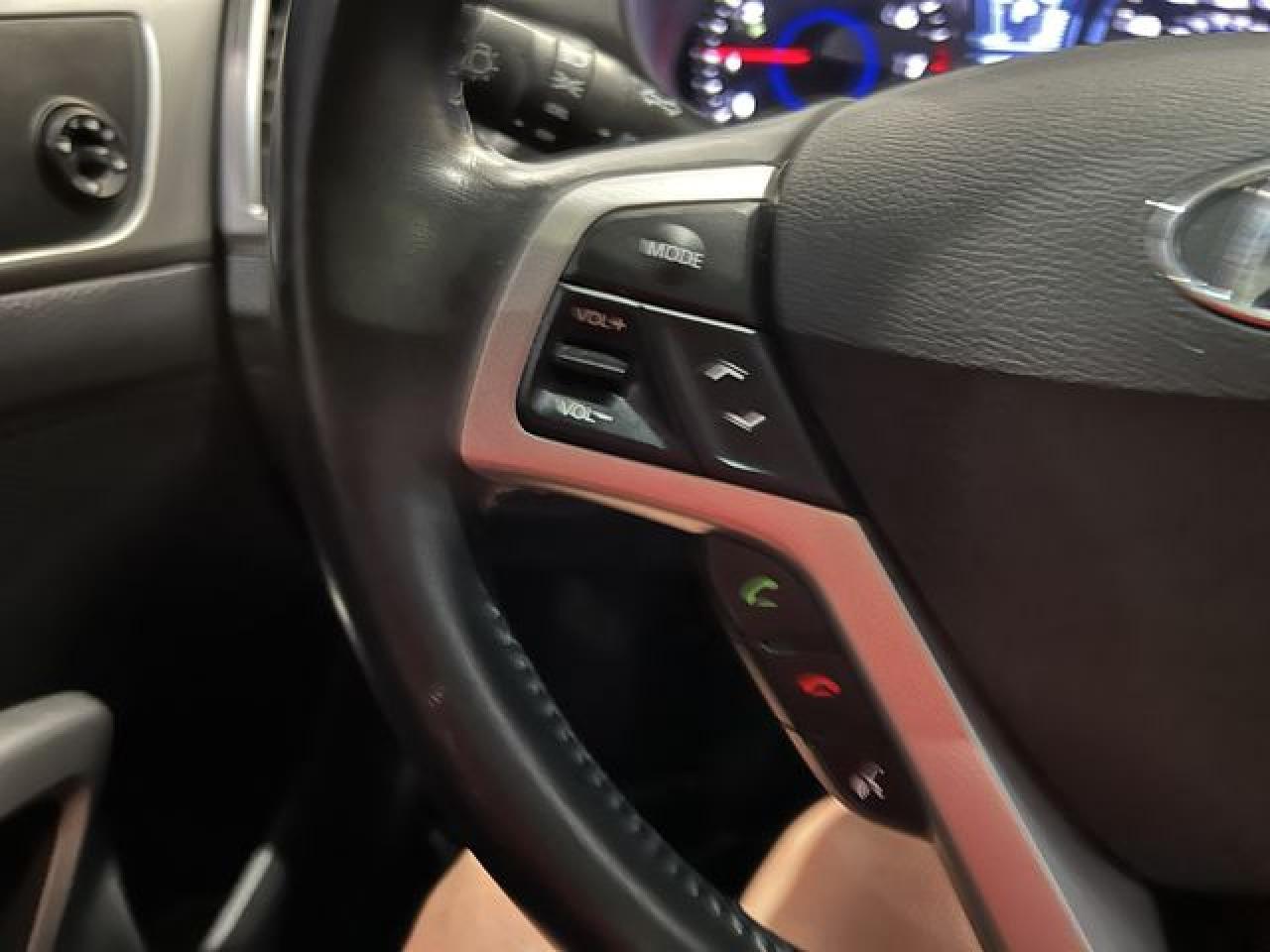 2014 Hyundai Veloster - zdjęcie 17