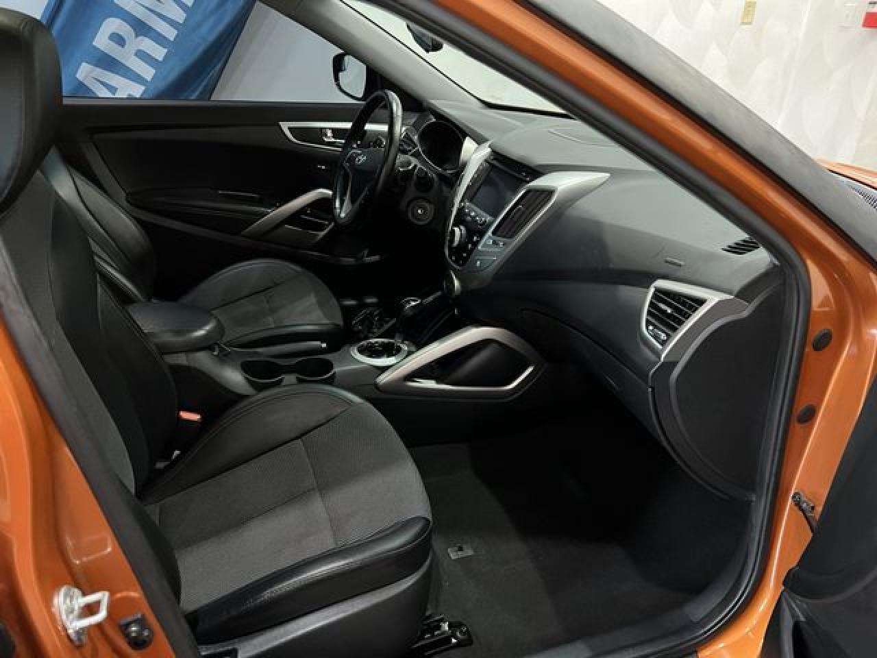 2014 Hyundai Veloster - zdjęcie 10