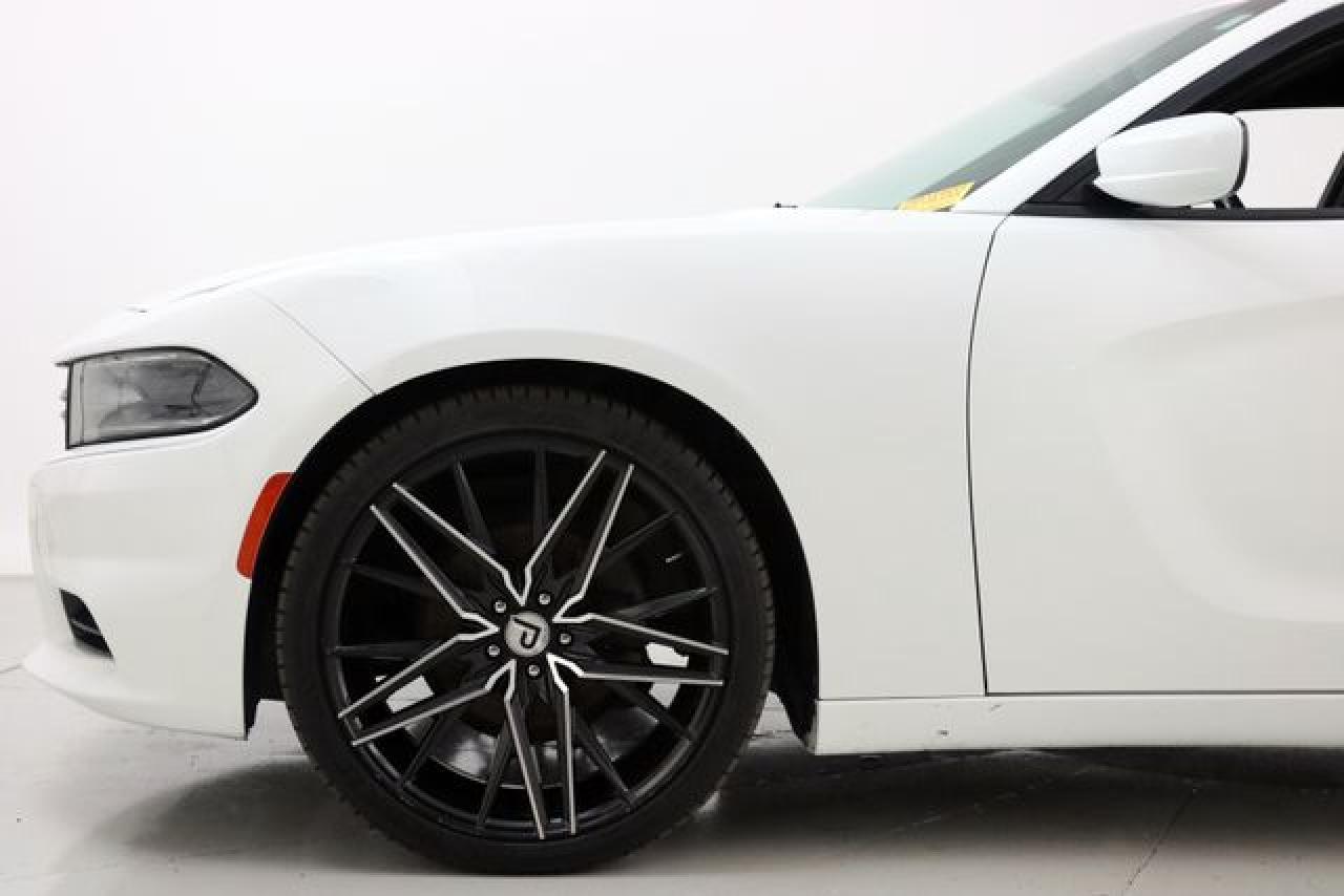 2016 Dodge Charger Sxt - zdjęcie 14