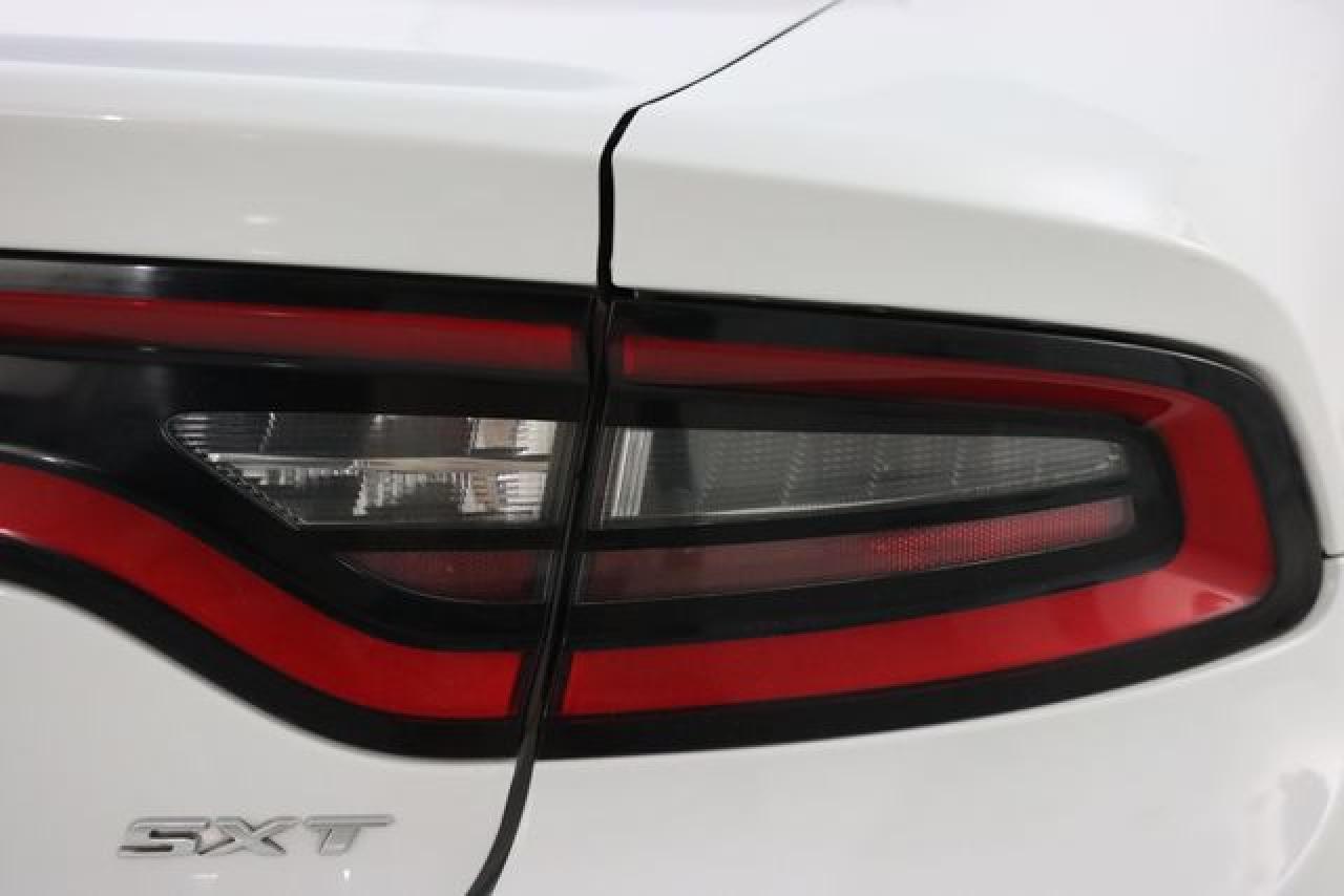 2016 Dodge Charger Sxt - zdjęcie 18