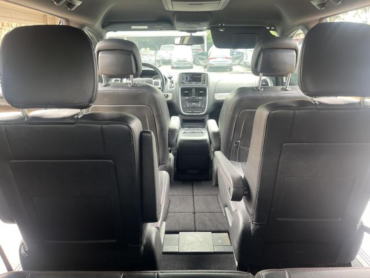 2017 Dodge Grand Caravan Gt - zdjęcie 17