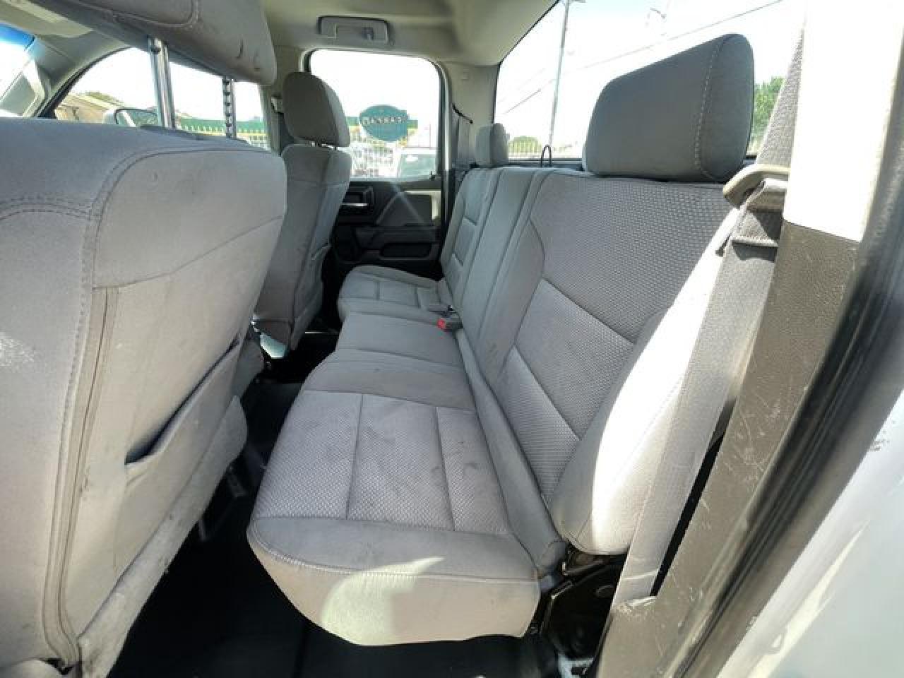 2016 Chevrolet Silverado C2500 Heavy Duty - zdjęcie 19