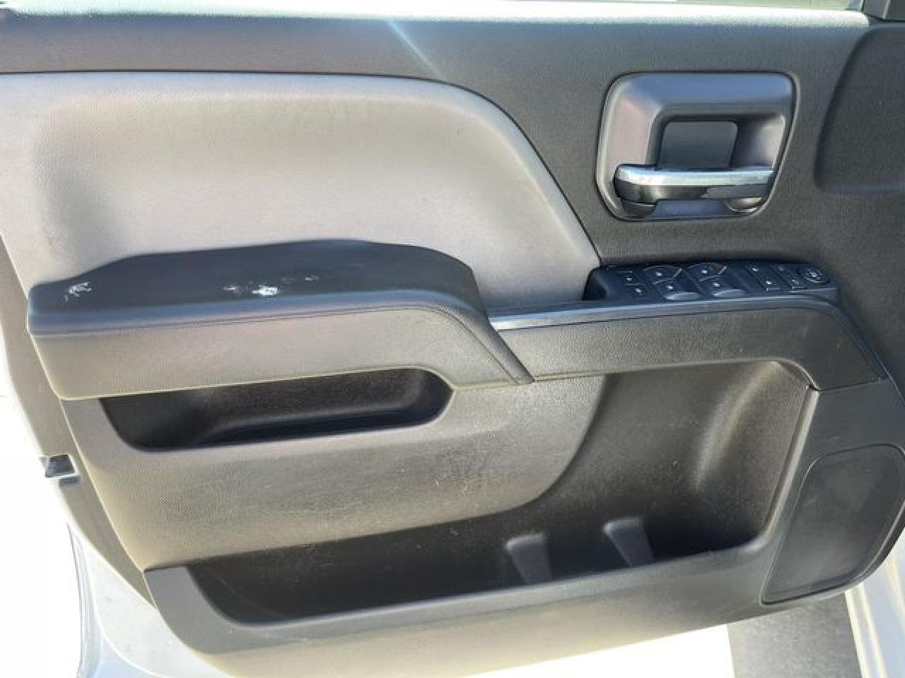 2016 Chevrolet Silverado C2500 Heavy Duty - zdjęcie 18