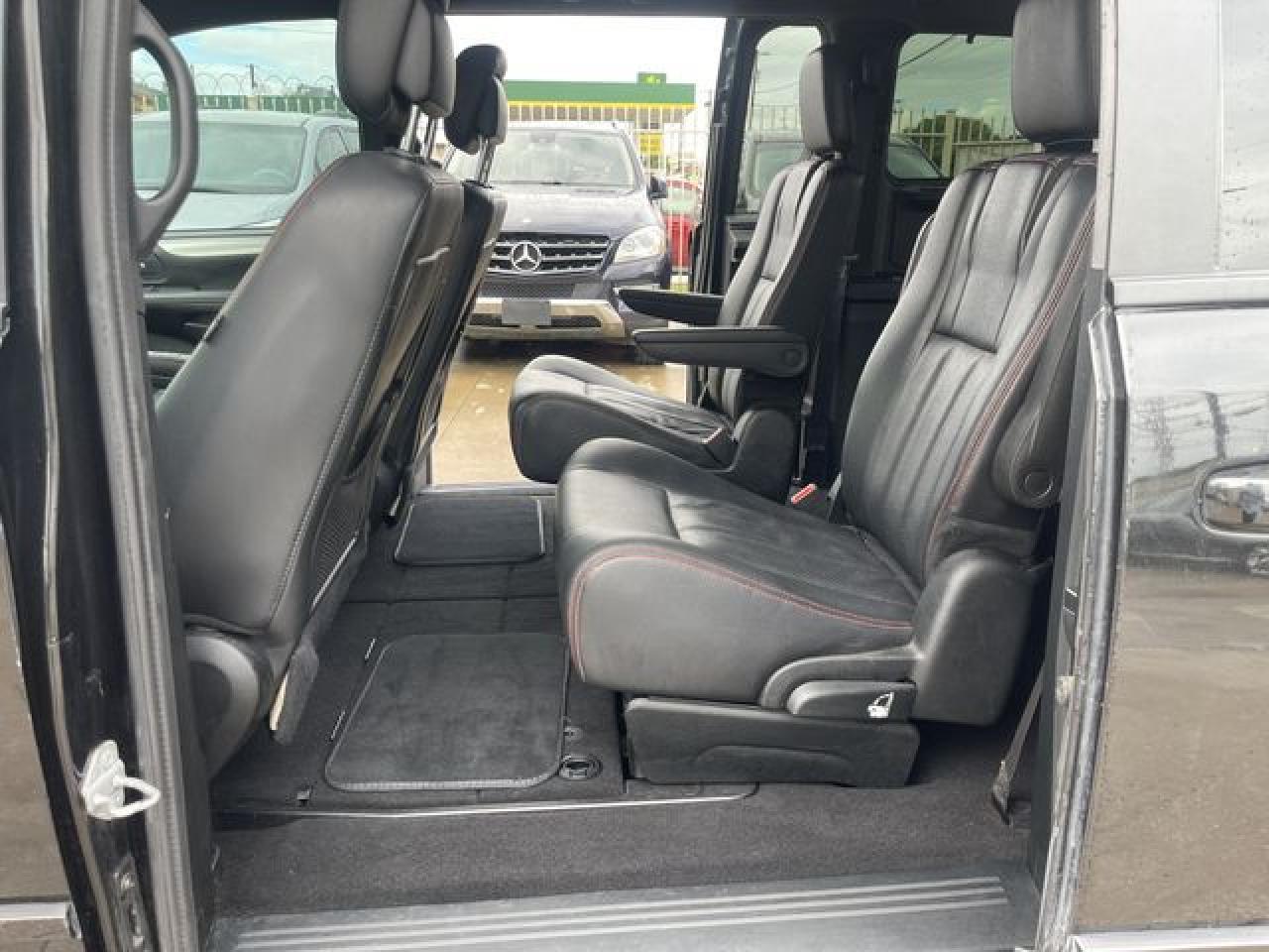 2017 Dodge Grand Caravan Gt - zdjęcie 34