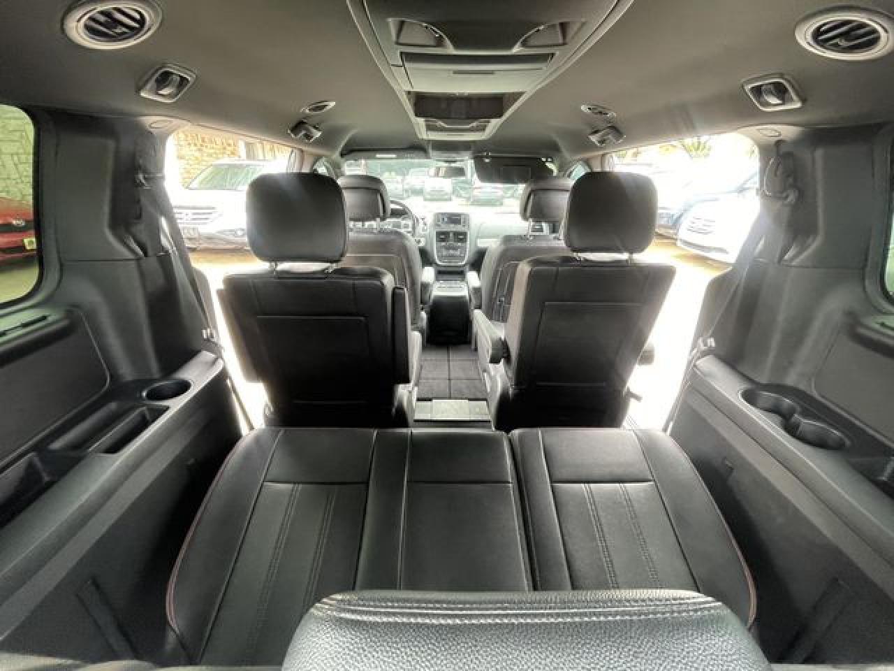 2017 Dodge Grand Caravan Gt - zdjęcie 15