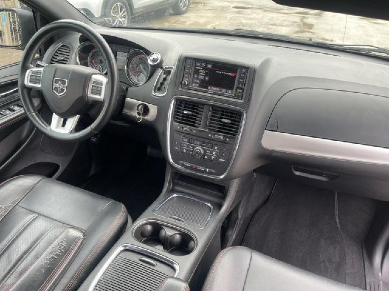 2017 Dodge Grand Caravan Gt - zdjęcie 25