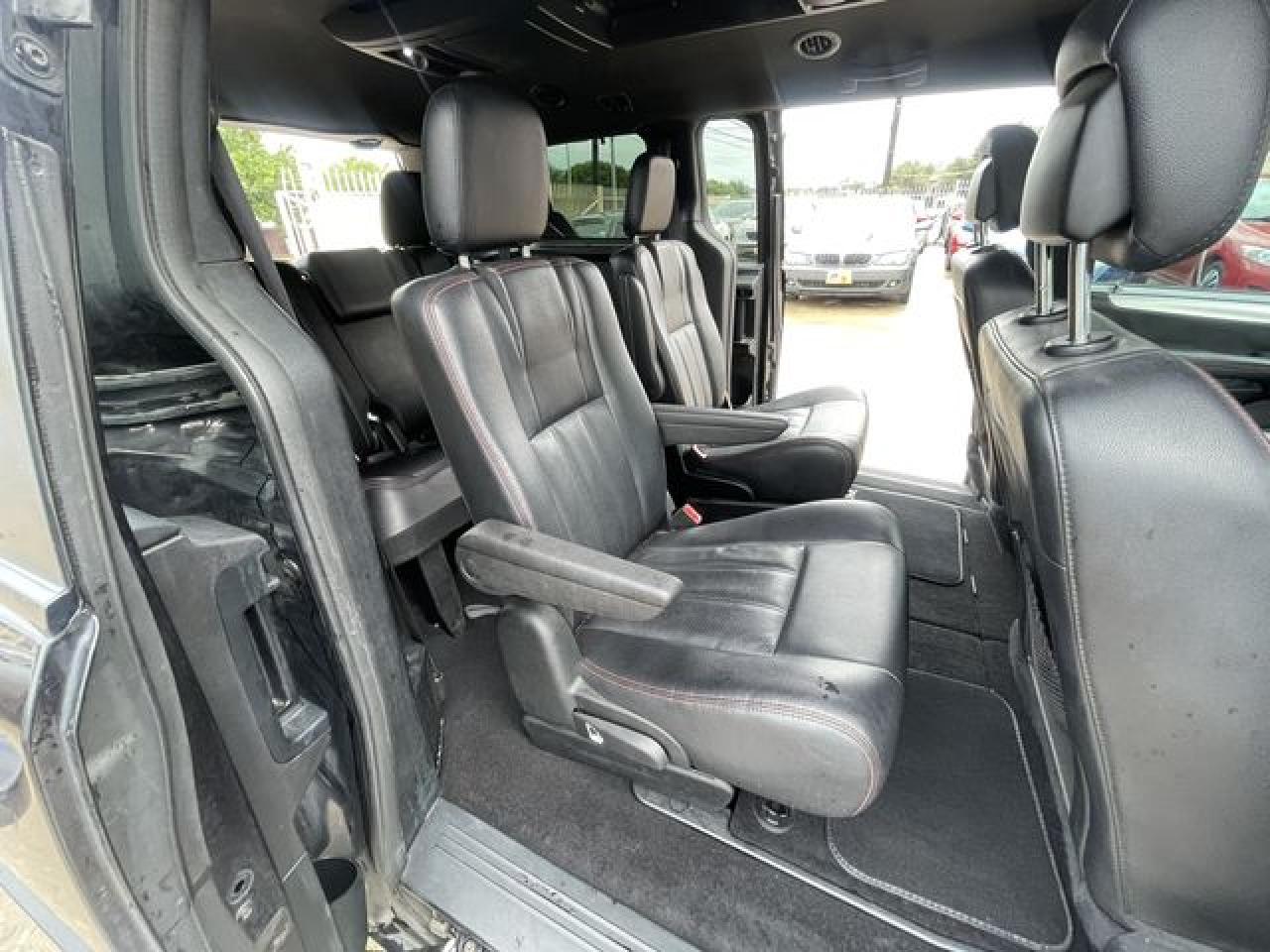 2017 Dodge Grand Caravan Gt - zdjęcie 27