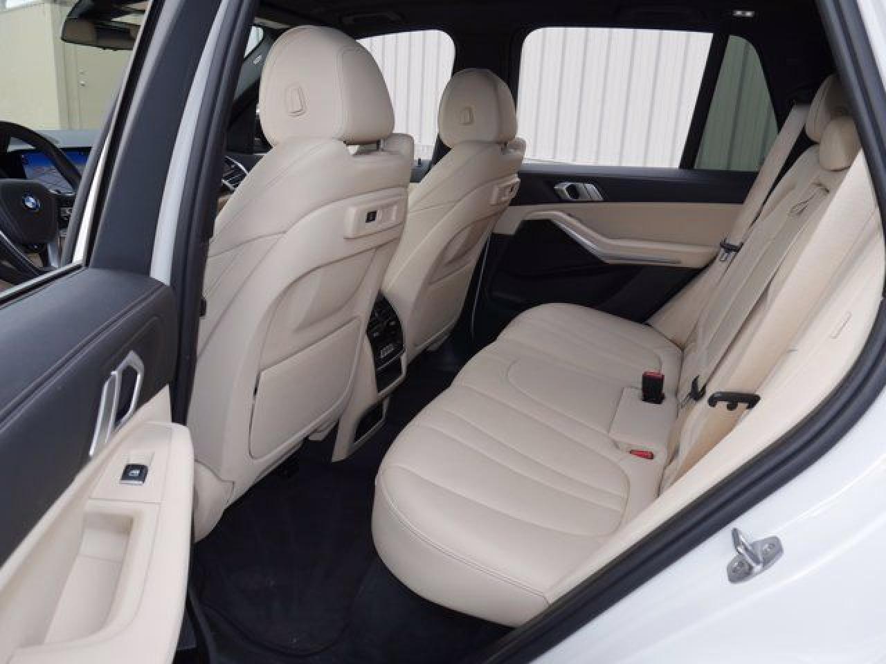 2019 BMW X5 xDrive40I - zdjęcie 22