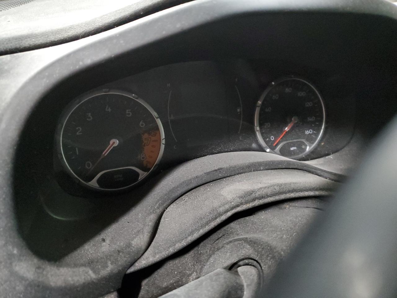 2017 Jeep Renegade Latitude - zdjęcie 9