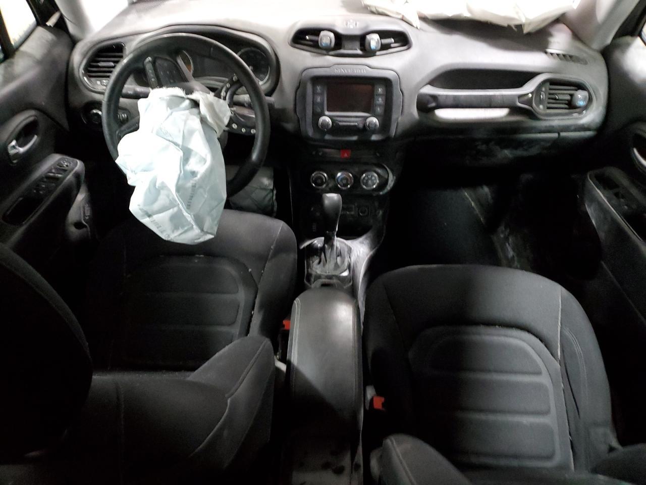 2017 Jeep Renegade Latitude - zdjęcie 8