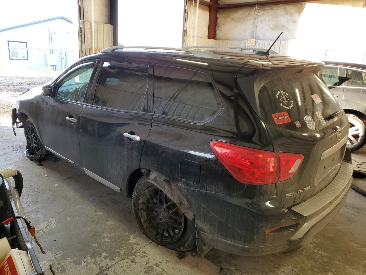 2017 Nissan Pathfinder S - zdjęcie 2