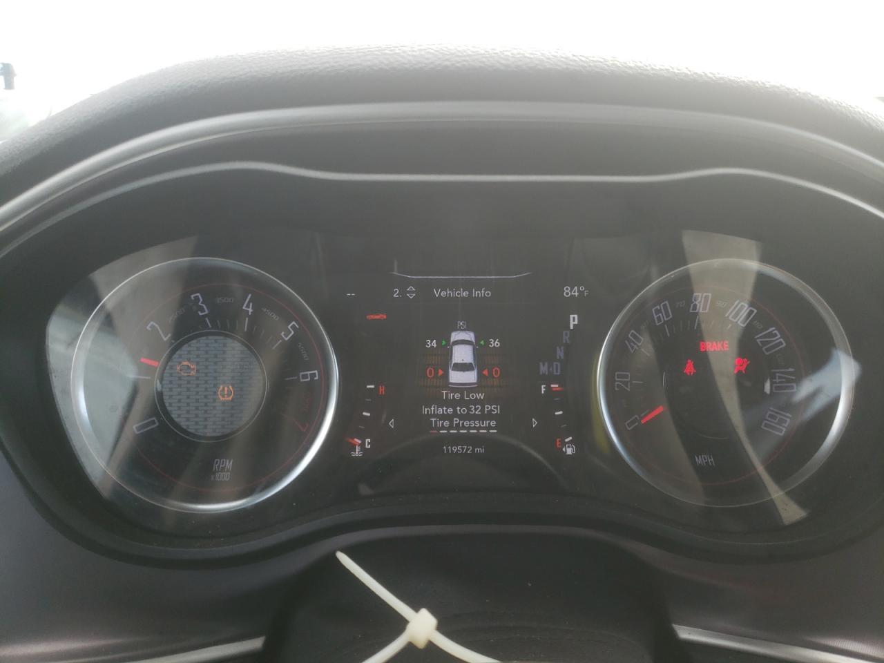 2019 Dodge Challenger Sxt - zdjęcie 9