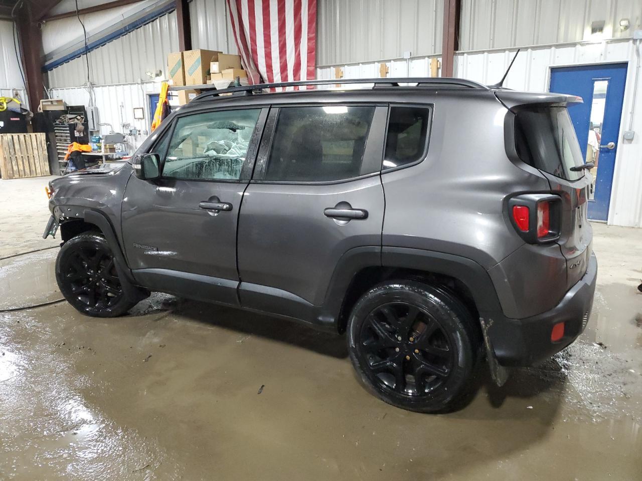 2017 Jeep Renegade Latitude - zdjęcie 2